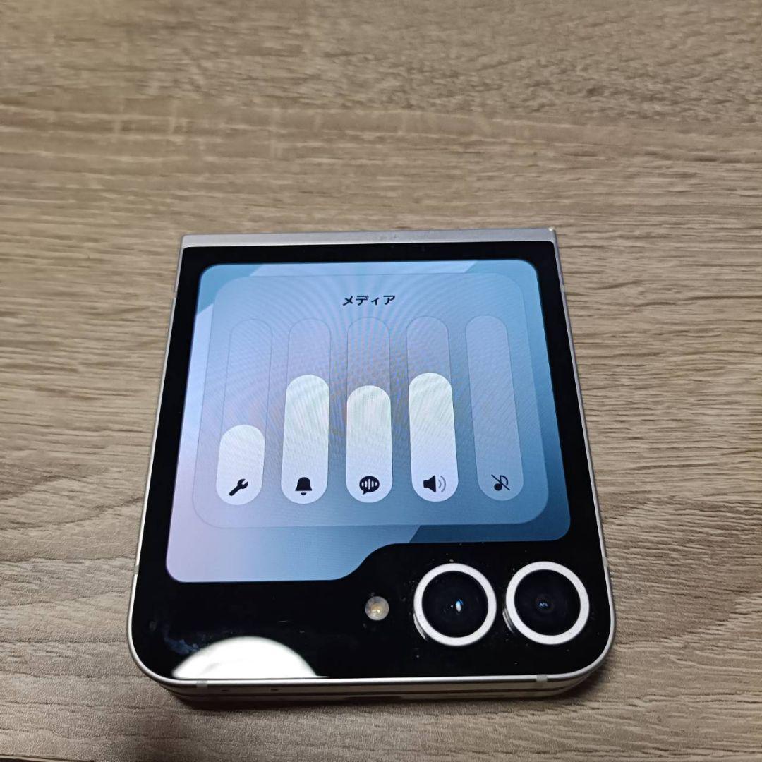 【ジャンク品】Samsung zfilp6 本体のみ