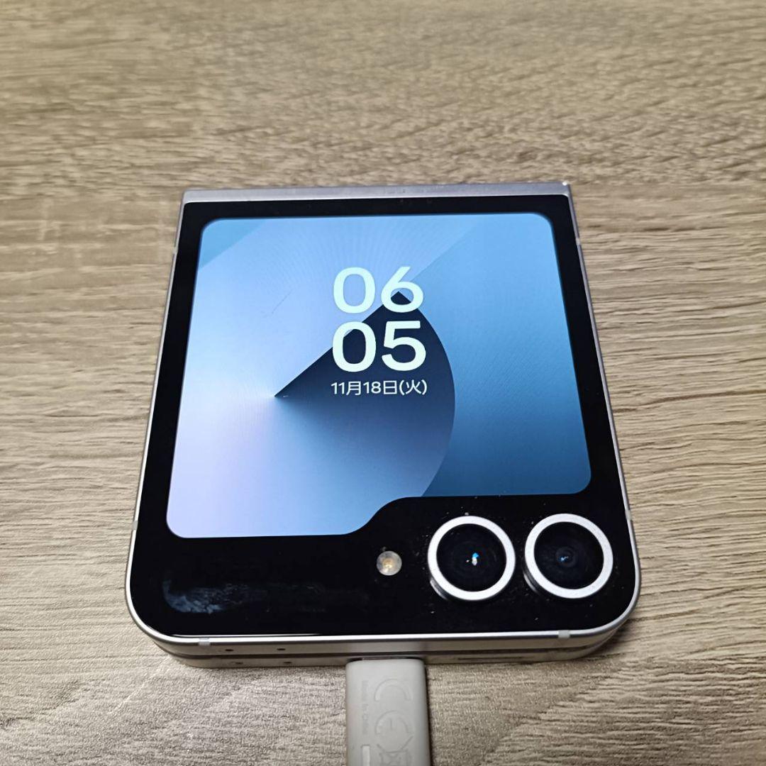 【ジャンク品】Samsung zfilp6 本体のみ