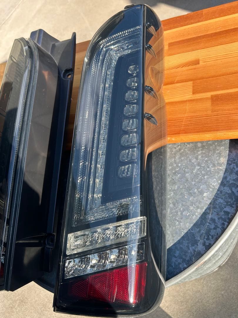 ハイエース415COBRA LEDテール