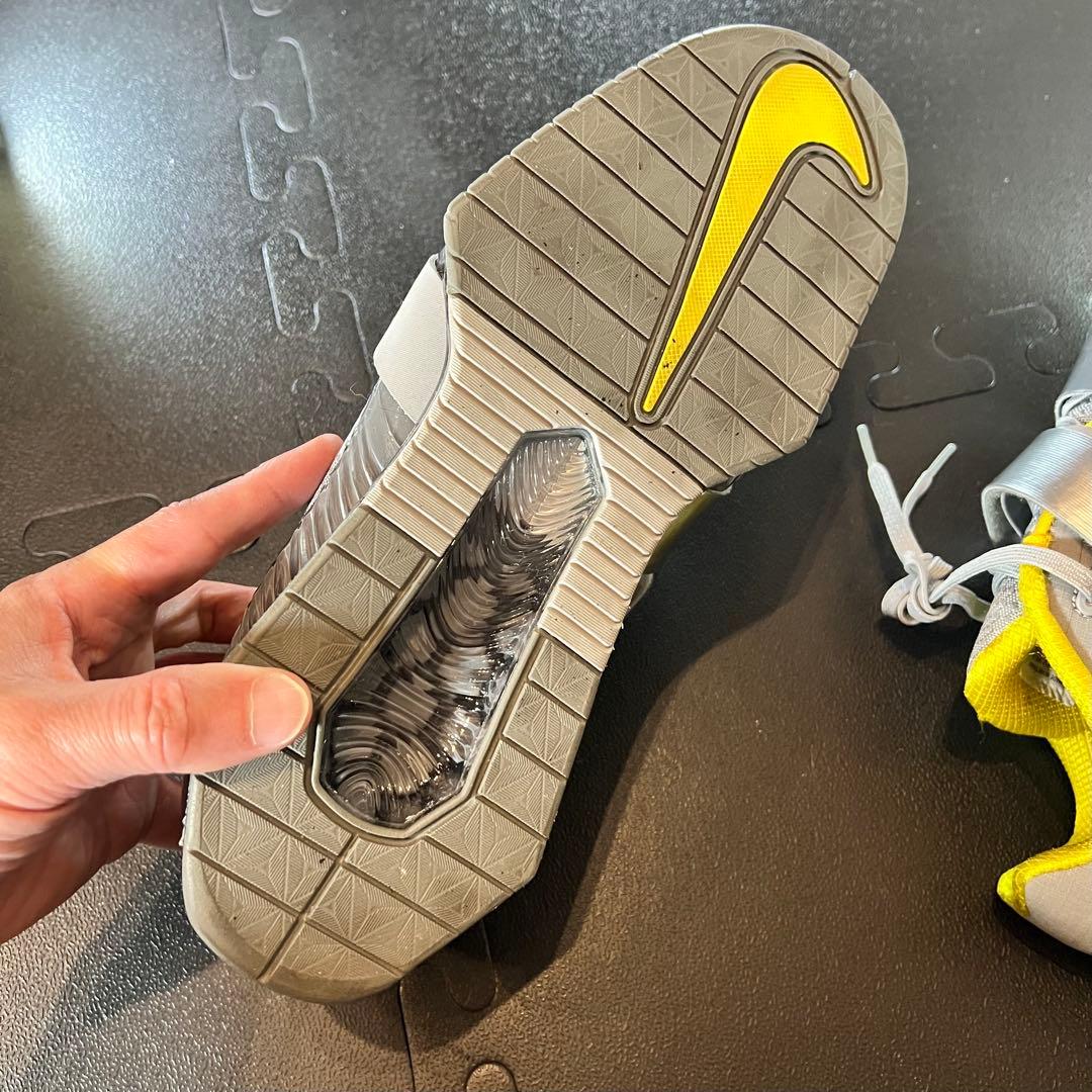 NIKE ナイキ ロマレオス4