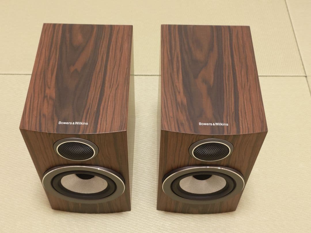 Bowers & Wilkins 707S3 モカ