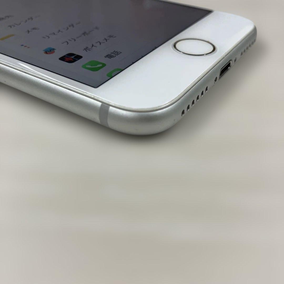 Apple iPhone 8 64GB バッテリー100