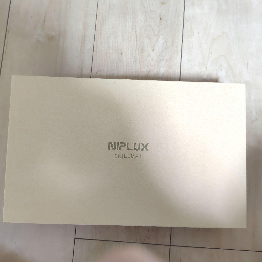 【美品】NIPLUX ヘッド・アイマッサージャー アイボリー　チルメット