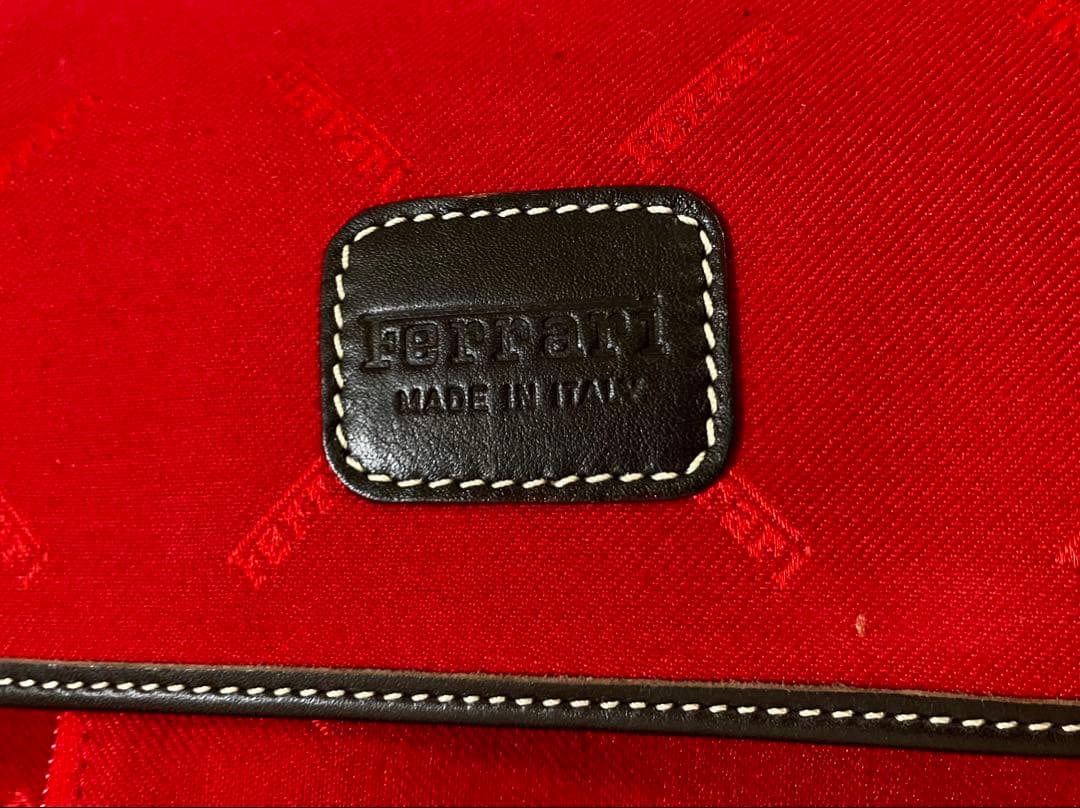 希少Ferrariフェラーリ本革レザートラベルバッグ　ガーメントバッグ2way