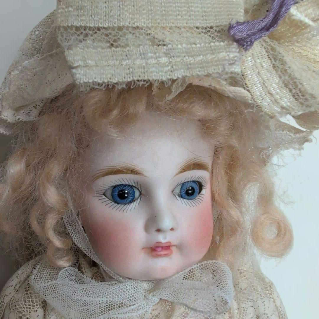 アンティーク　ビスクドール　ミステリー　クローズドマウス