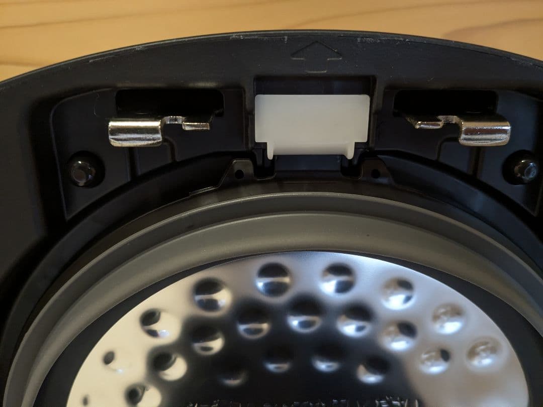 【未使用】アイリスオーヤマ 炊飯器 圧力IH 5.5合 RC-PDA50-B