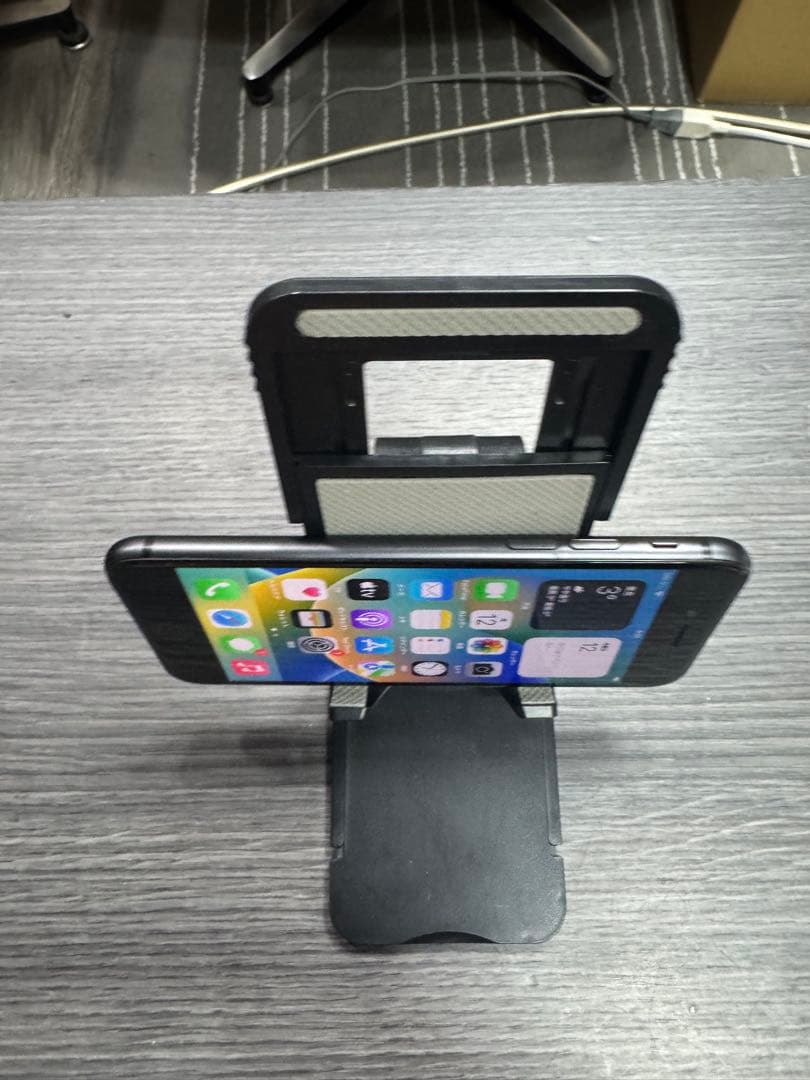 Apple iPhone 8スペースグレー 本体64GB SIMフリー12-3