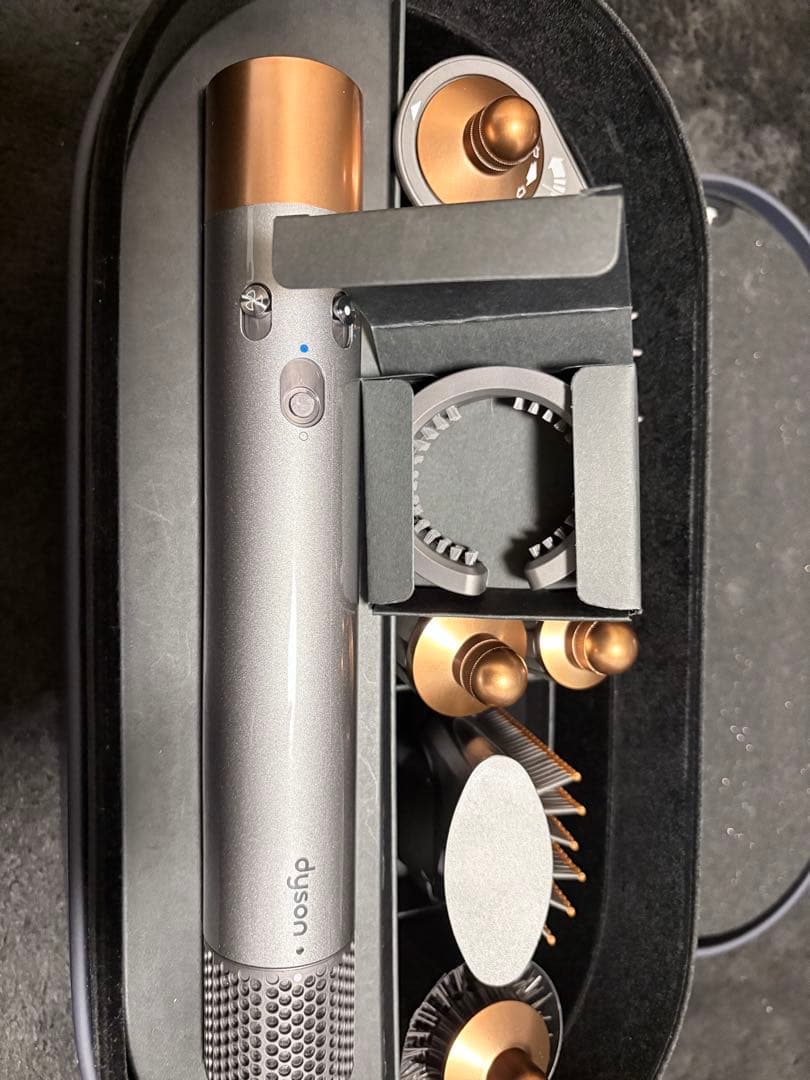 Dyson Airwrap マルチスタイラー オーバルケース付き