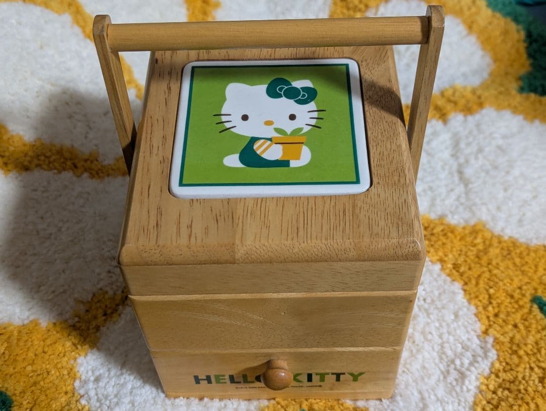 【レア商品】ハローキティ 木製裁縫箱