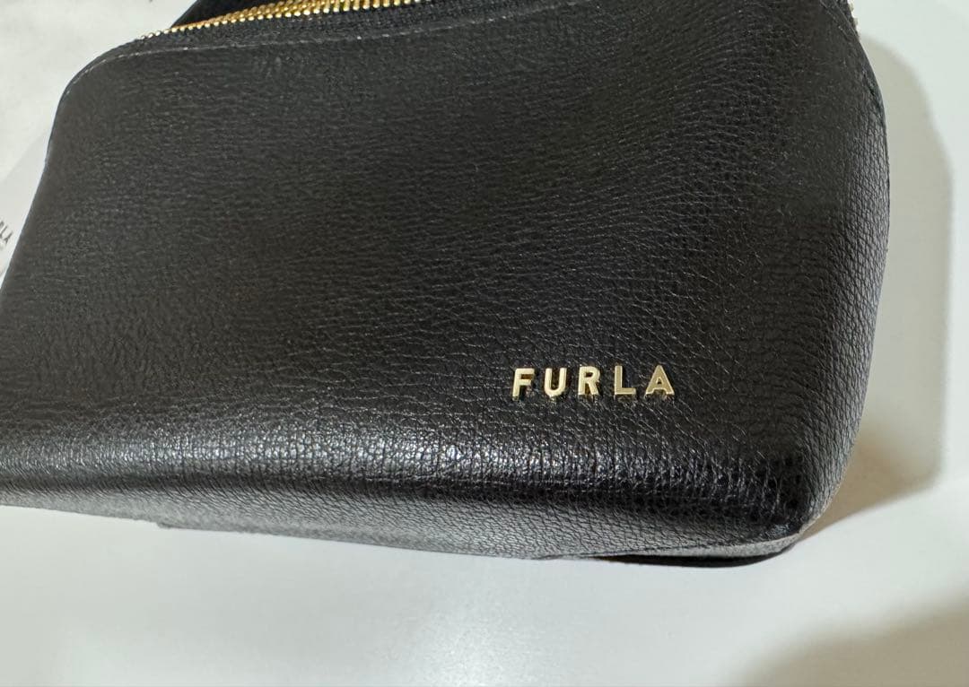【新品未使用】FURLA ボディバッグ ブラック WE00197 袋付き