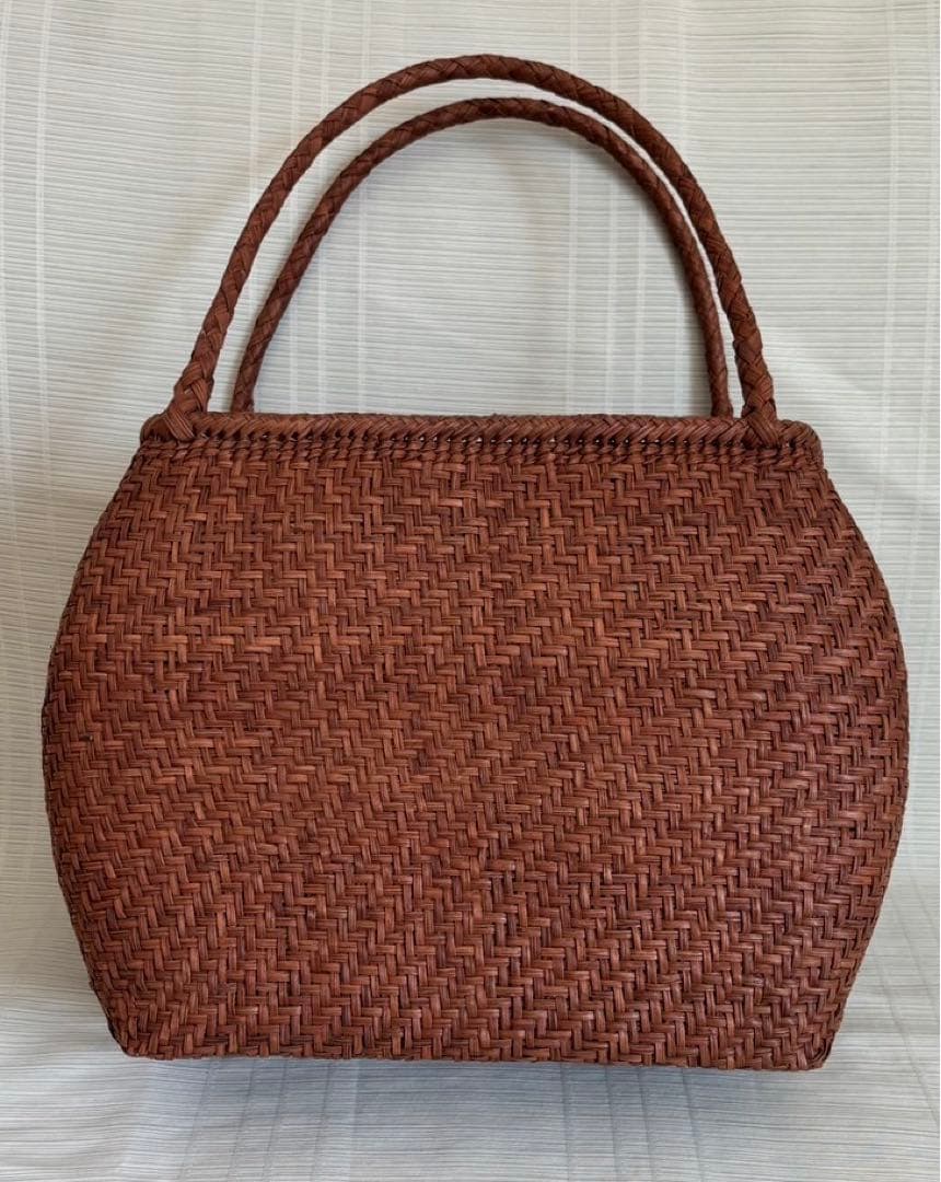 新品 長野産 極細3ミリ蔓職人手編み　網代編み　山葡萄籠バッグ