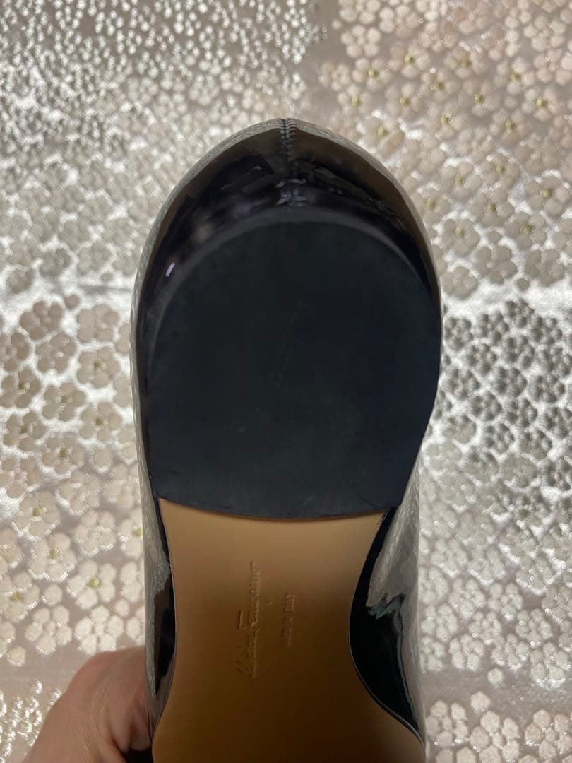 値下げしました　フェラガモバレーシューズ　4 2/1