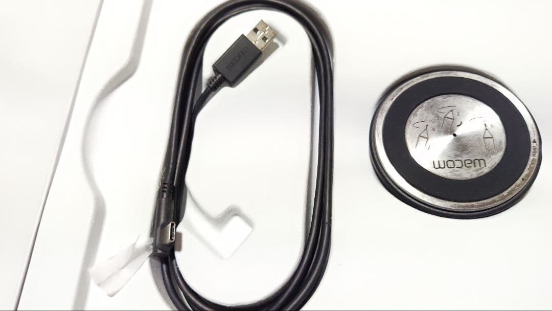 ワコム Wacom Intuos Pro PTH-660/K0 ペンタブレット