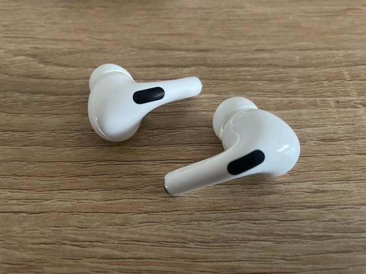 【正規品・美品】Apple AirPods Pro MWP22J/A