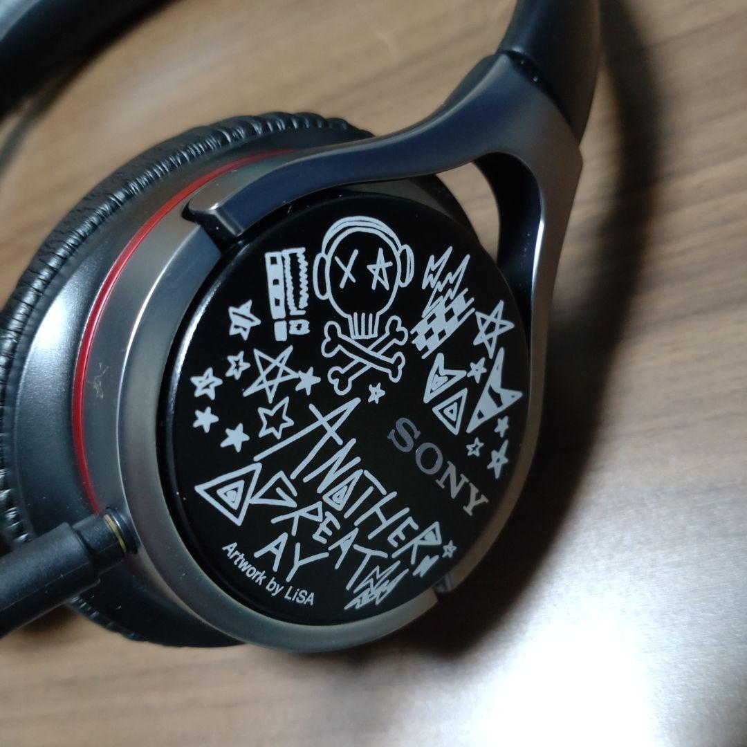 LiSA × WALKMAN®＆ヘッドホンコラボモデル