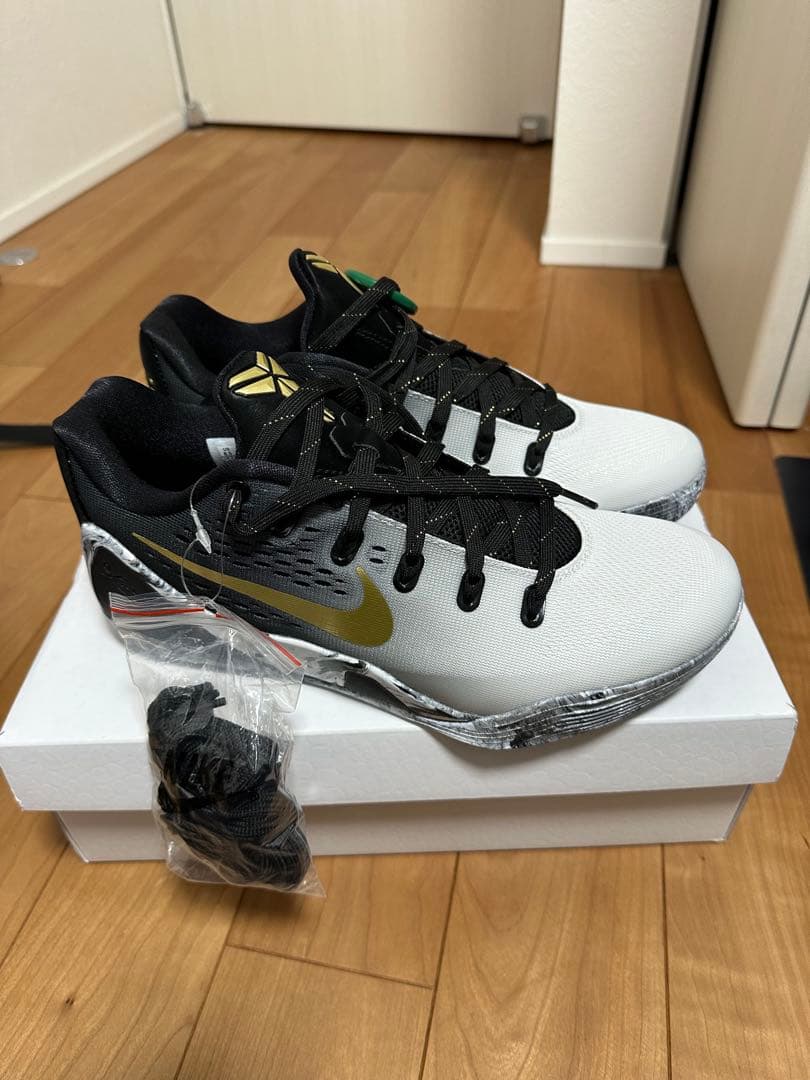 シューズ(男性用) Kobe 9 Low EM Protro \"Mambacita\"