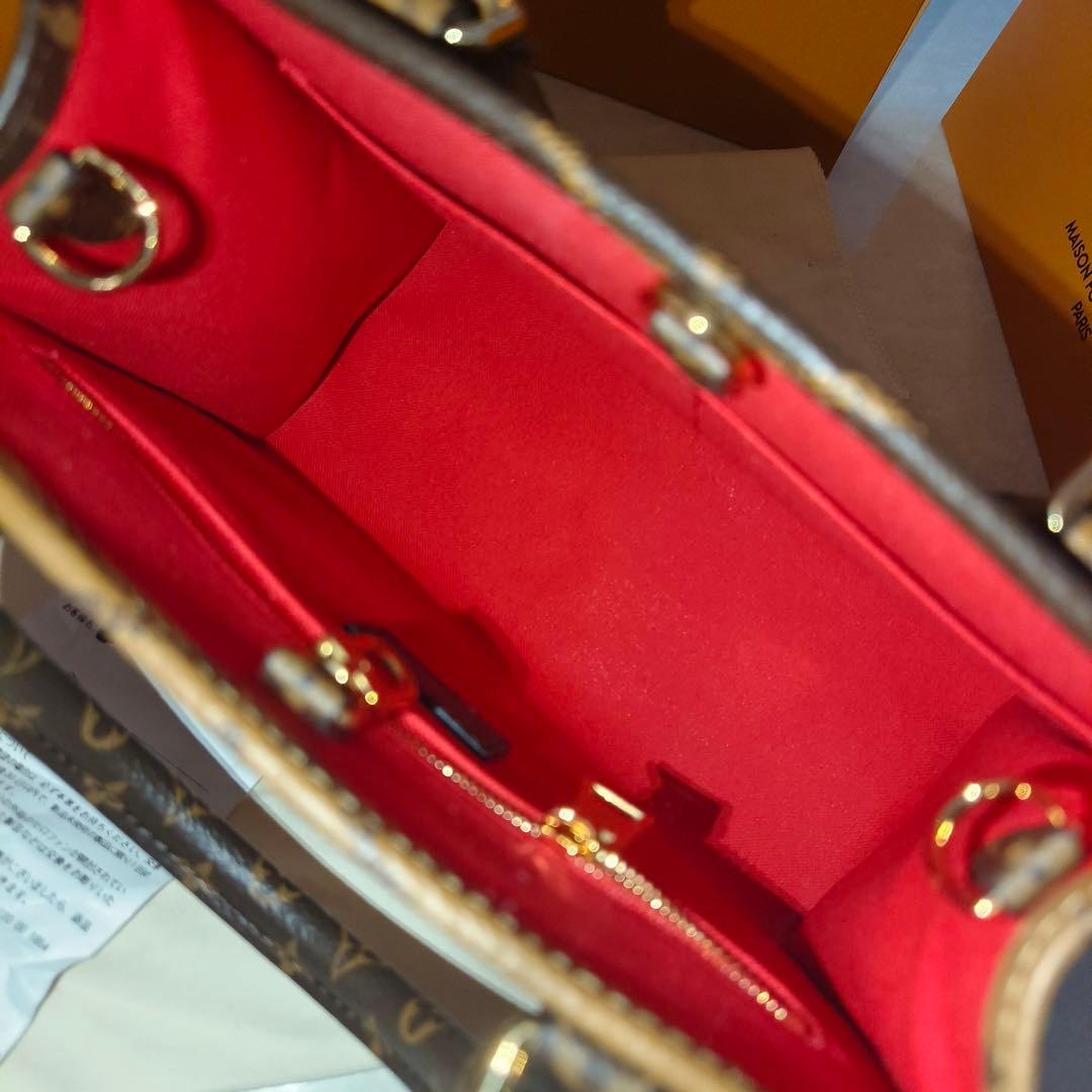 ゴールド金具 ショルダー ハンドバッグ M46373