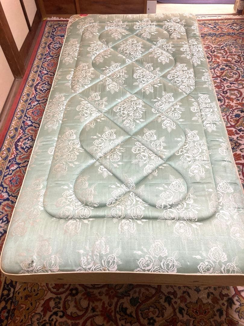 【極厚マットレス】アンティーク NIHON BED ※直接引取割引あり