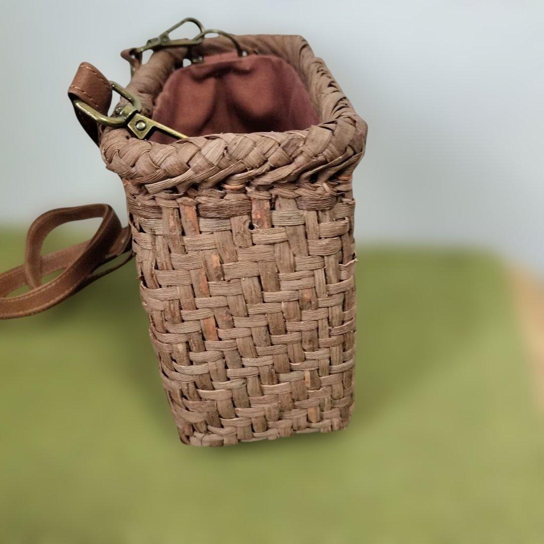 k*i様 山葡萄網代編みショルダーバッグ 約横18高さ14幅8