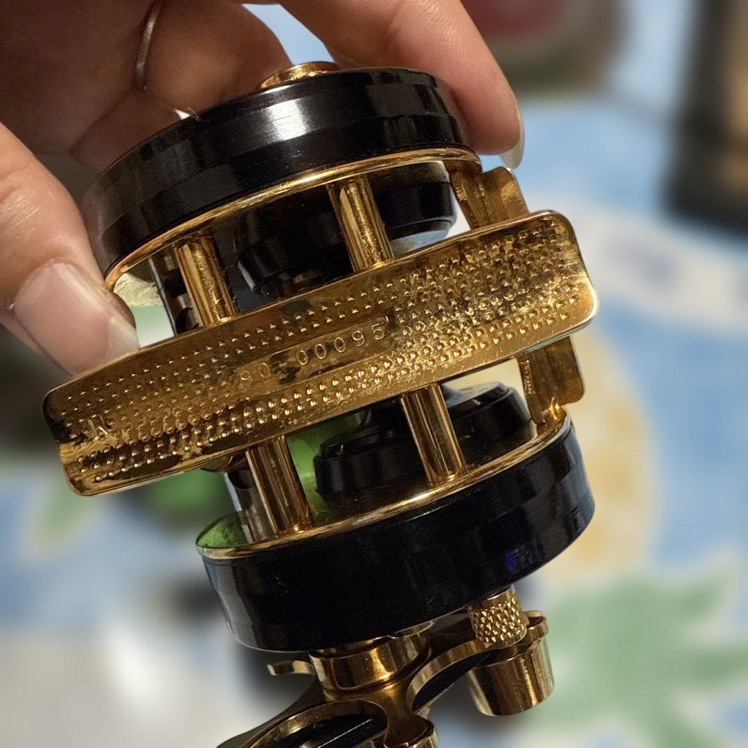 0310！！AbuGarciaアンバサダー 2500CDL 24金