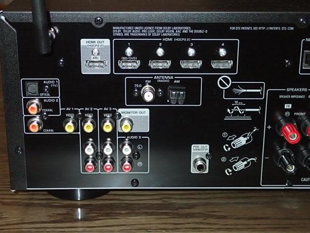 YAMAHA RX-V485 AVアンプ　超美品　快調　よい音、使い勝手