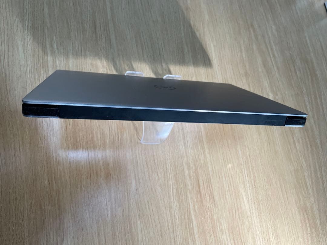 DELL XPS13 9350core i7 激安❗️