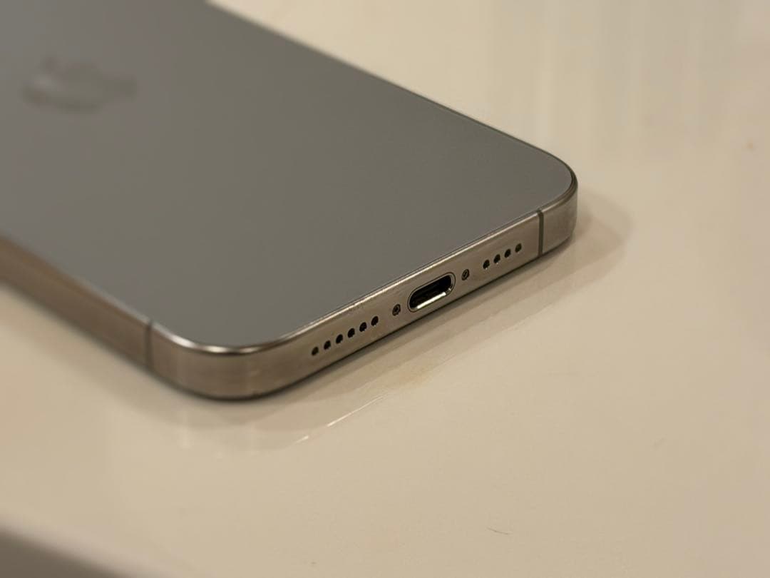 Apple iPhone 15 Pro MAX ナチュラルチタニウム 512GB