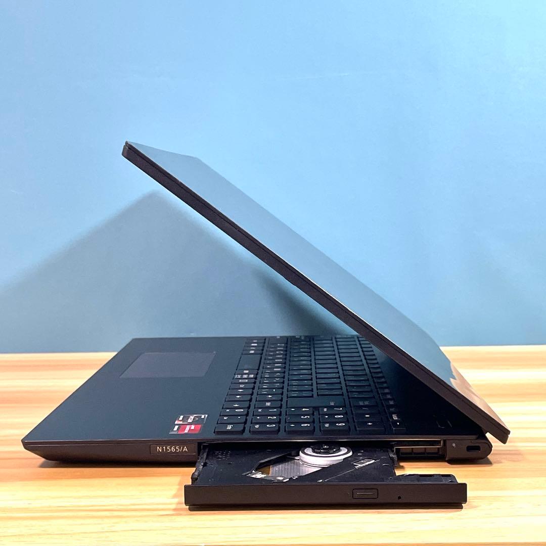 Windowsノート本体 NEC LAVIE N15/Ryzen7/8GB/NVMeSSD512GB