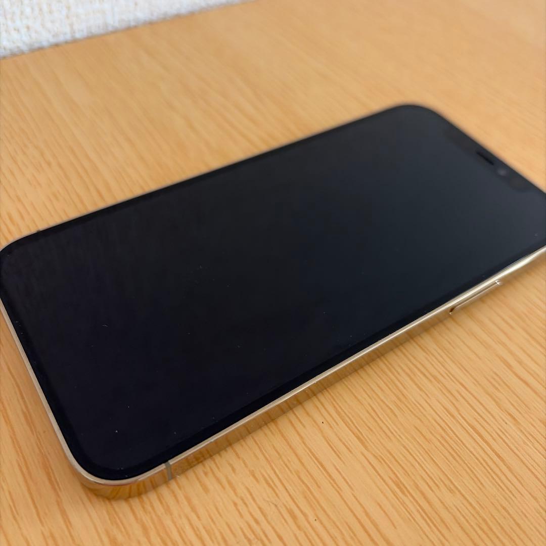 iPhone 12 Pro ホワイト 背面破損