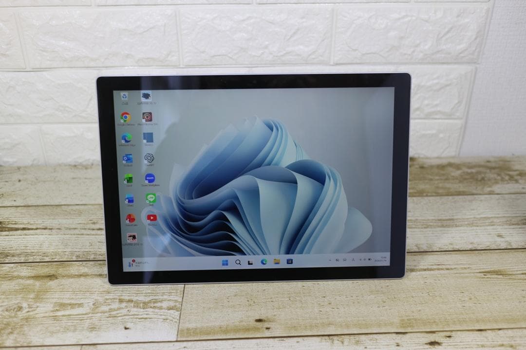 surface pro7+ 11世代i5 タッチパネル LTE対応 Office