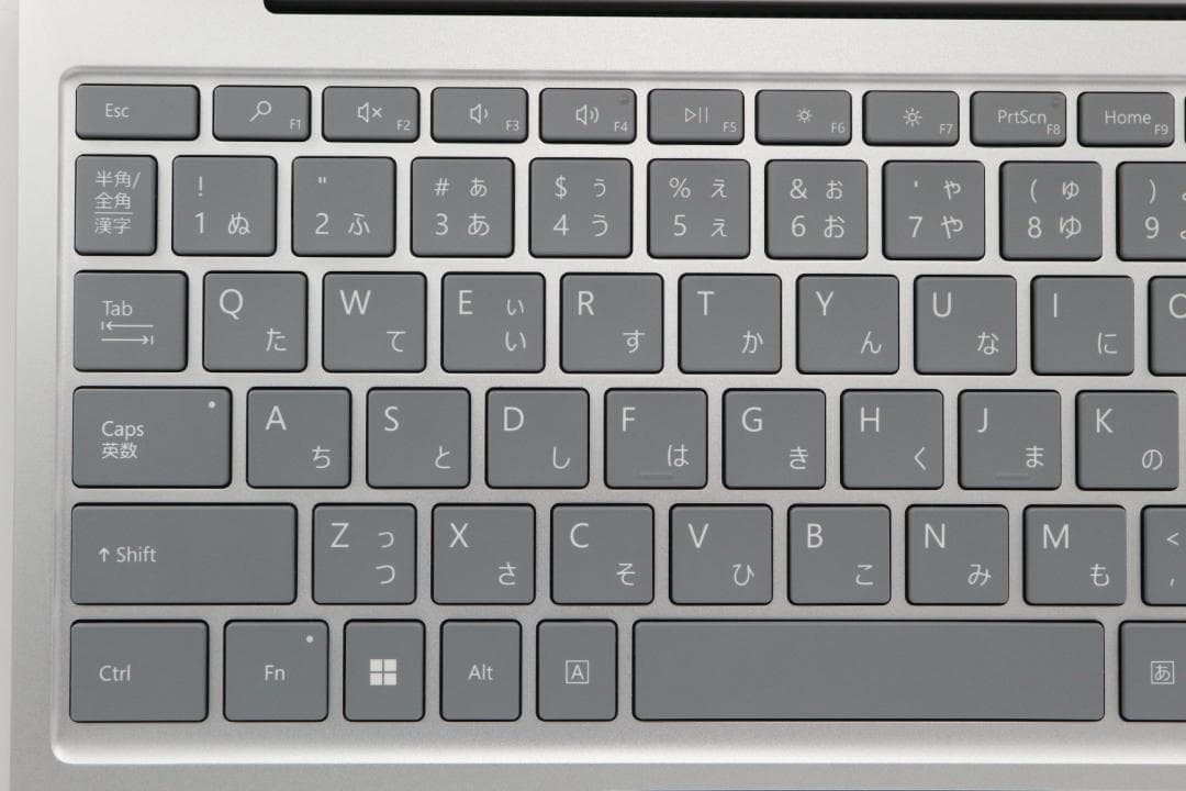 非常に綺麗Surface Laptop Go3 i5 128GBオフィス電池良好