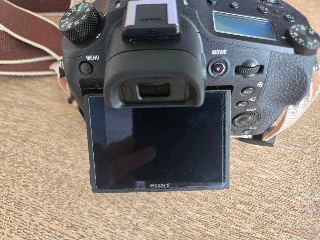 デジタルカメラ SONY Cyber-shot DSC-RX10M4