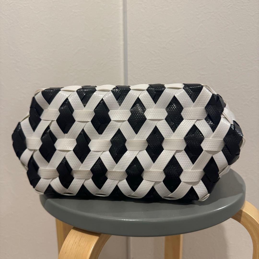 MARNI 編み込みデザイン カゴバッグ