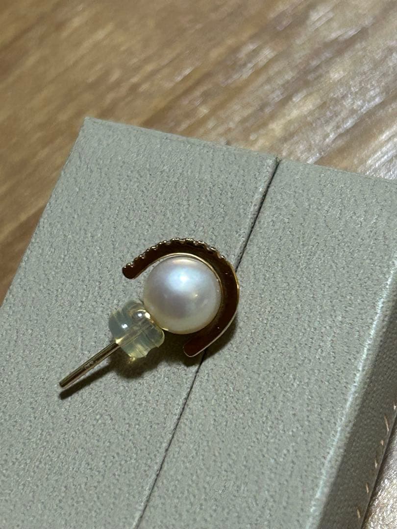 ヒロタカ　BELUGA アコヤパール ダイヤモンド ピアス M サイズ