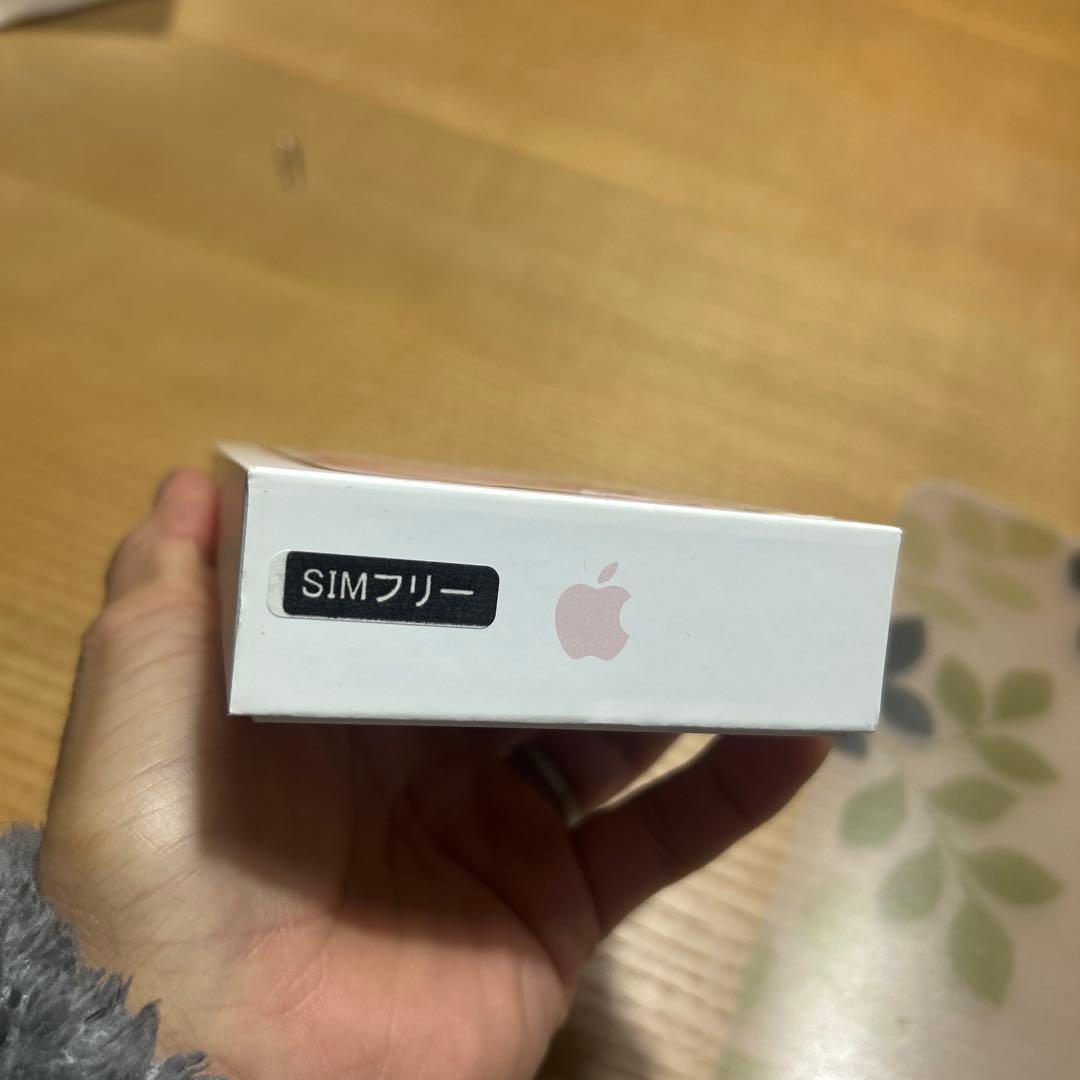 iPhone 15 128GB ピンク SIMフリー バッテリー90% 美品