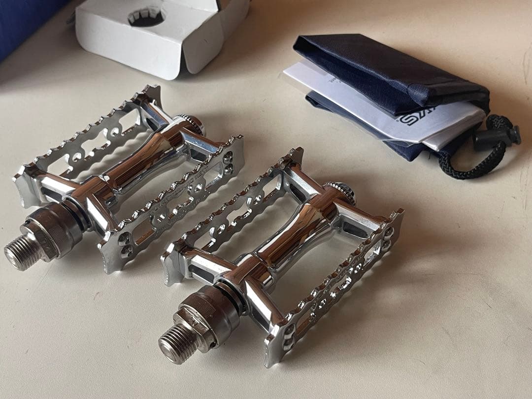 MKS ペタル SYLVAN TOURING NEXT Ezy シルバー