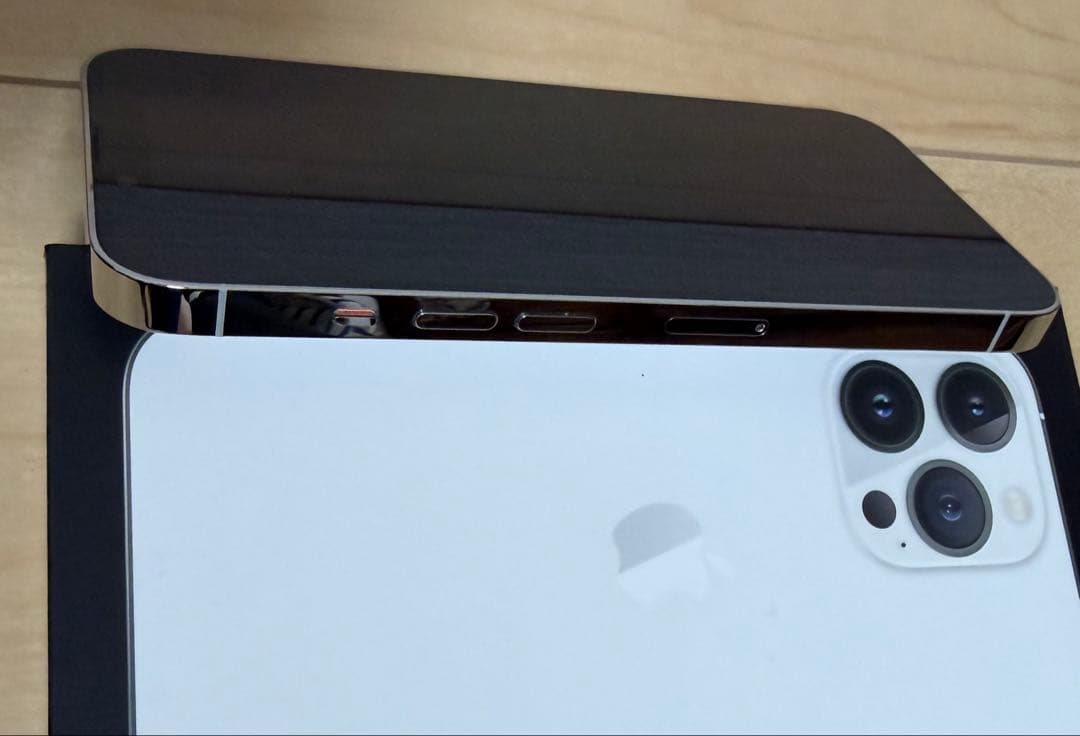 【極美品】iPhone 13 Pro 256 GB SIMフリー 本体 シルバー