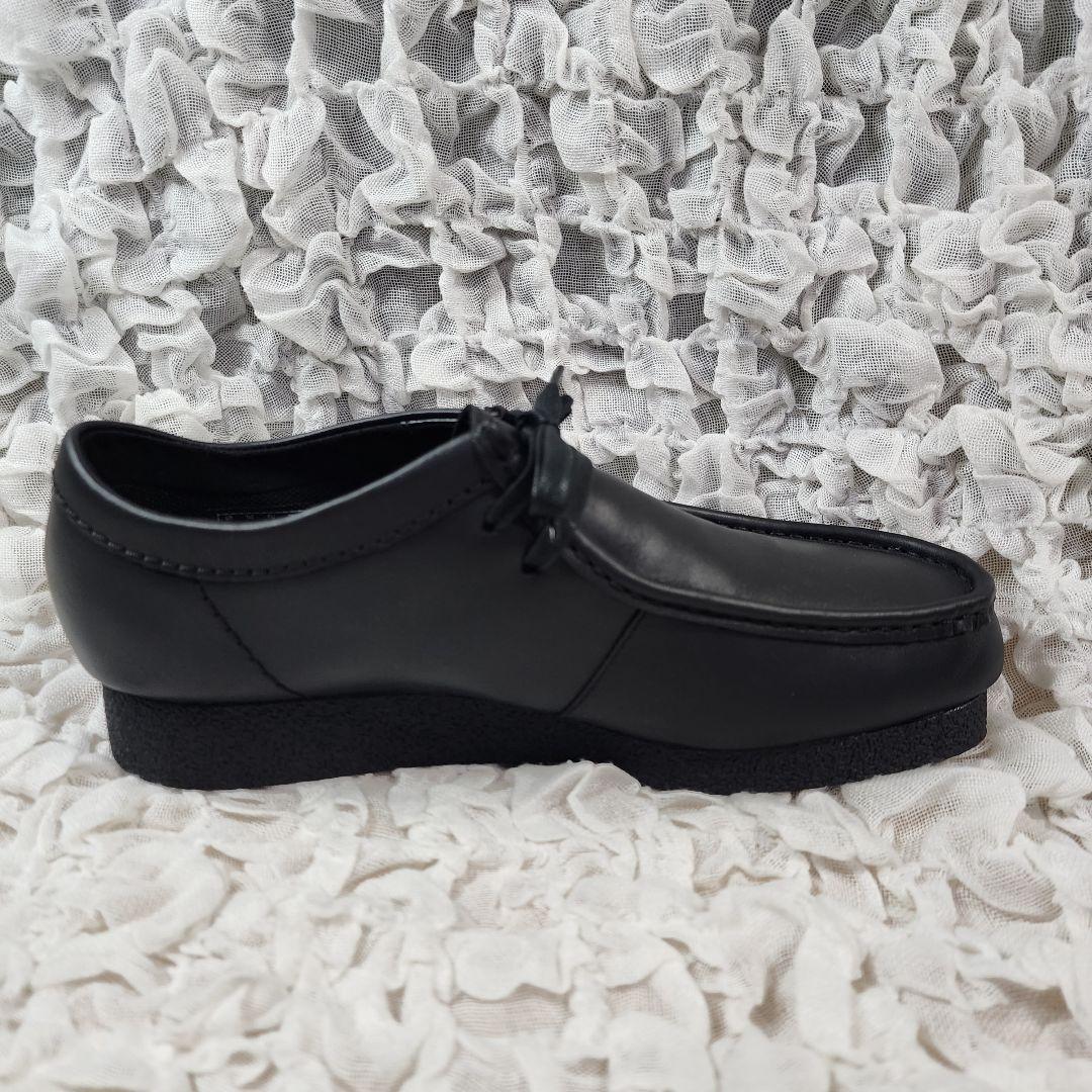 バトこし未使用 クラークス ワラビー エボ ウォータープルーフ レザー