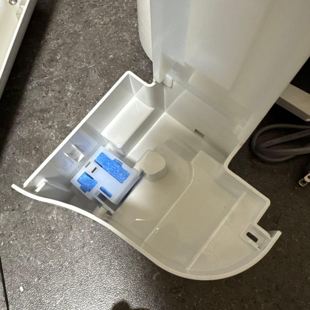 超美品　SHARP 加湿空気清浄機KC-40TH4-W 2021年製