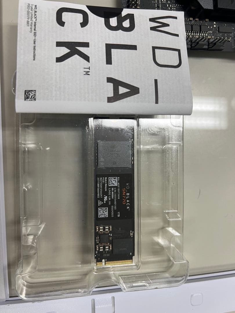 内蔵型SSD WD_BLACK SN770 1TB M.2 NVMe SSD