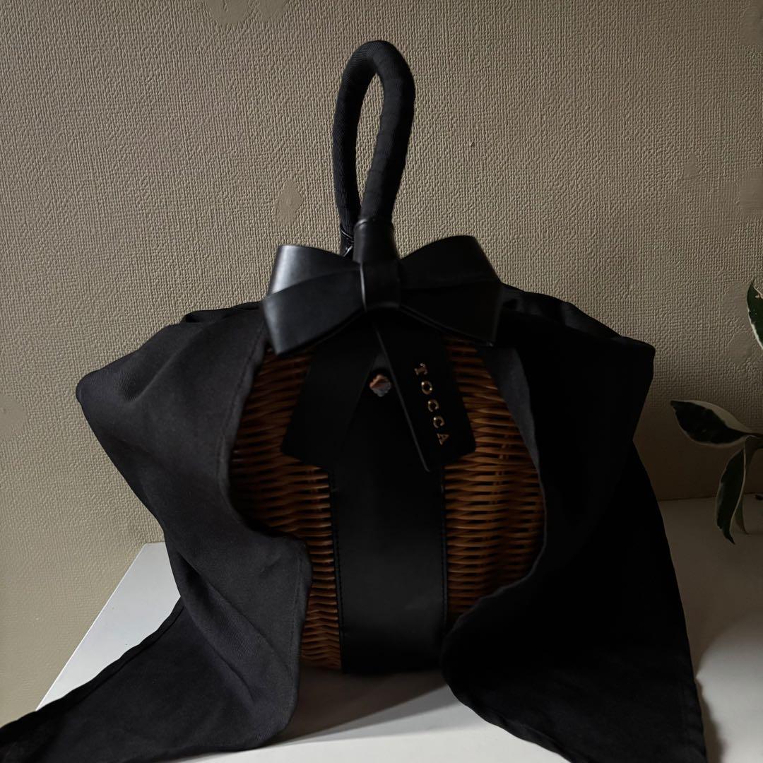美品♡TOCCA リボン付きかごバッグ レザー ナチュラル×ひブラック 自立
