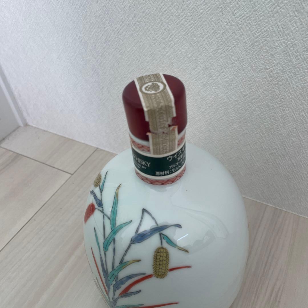 有田焼　色絵栗兎文瓶