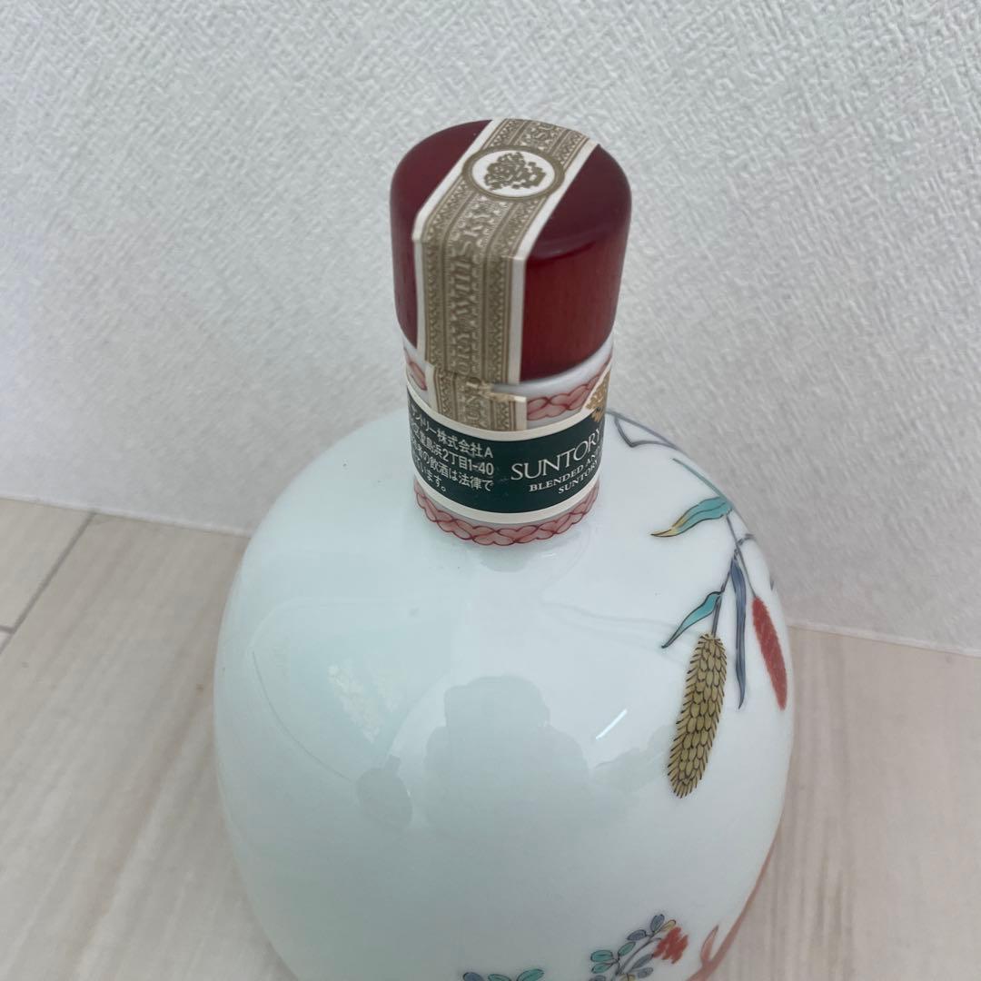 有田焼　色絵栗兎文瓶