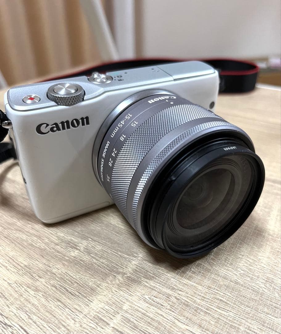 最終値引き/Canon EOS M10 ホワイト 15-45mmレンズ付き