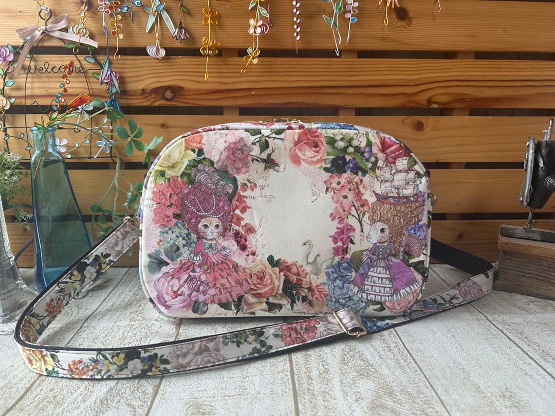 ラモちゃん様　ジョリーフルール カジュアルショルダーバッグ