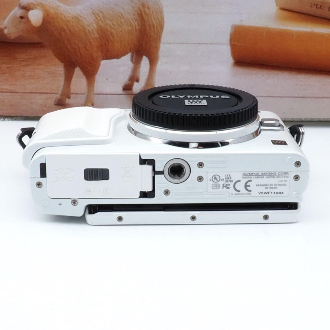 ⭐️ちょっと訳あり オリンパスPEN L ite E−PL6ボディ単品♪