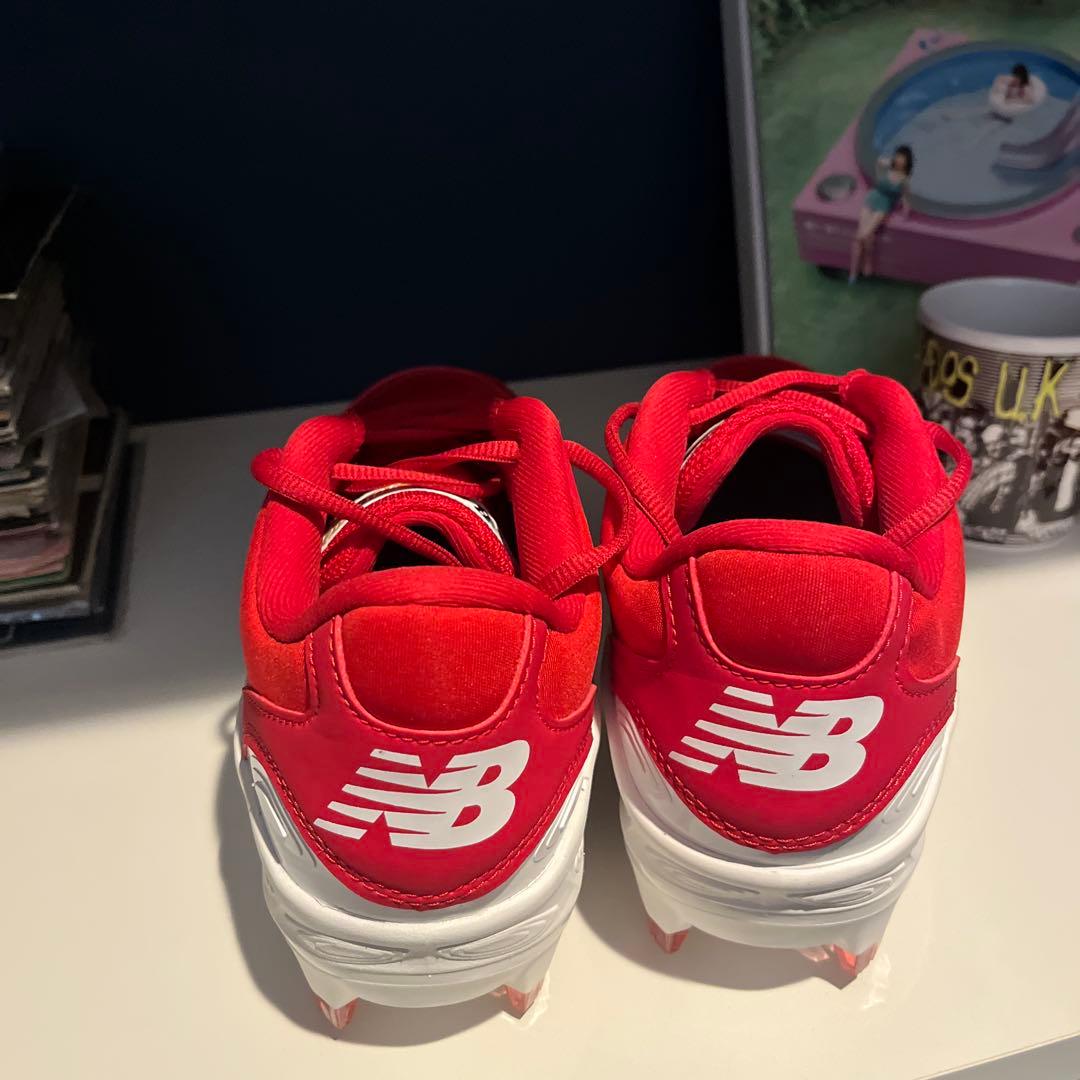 New Balance レッド スパイク