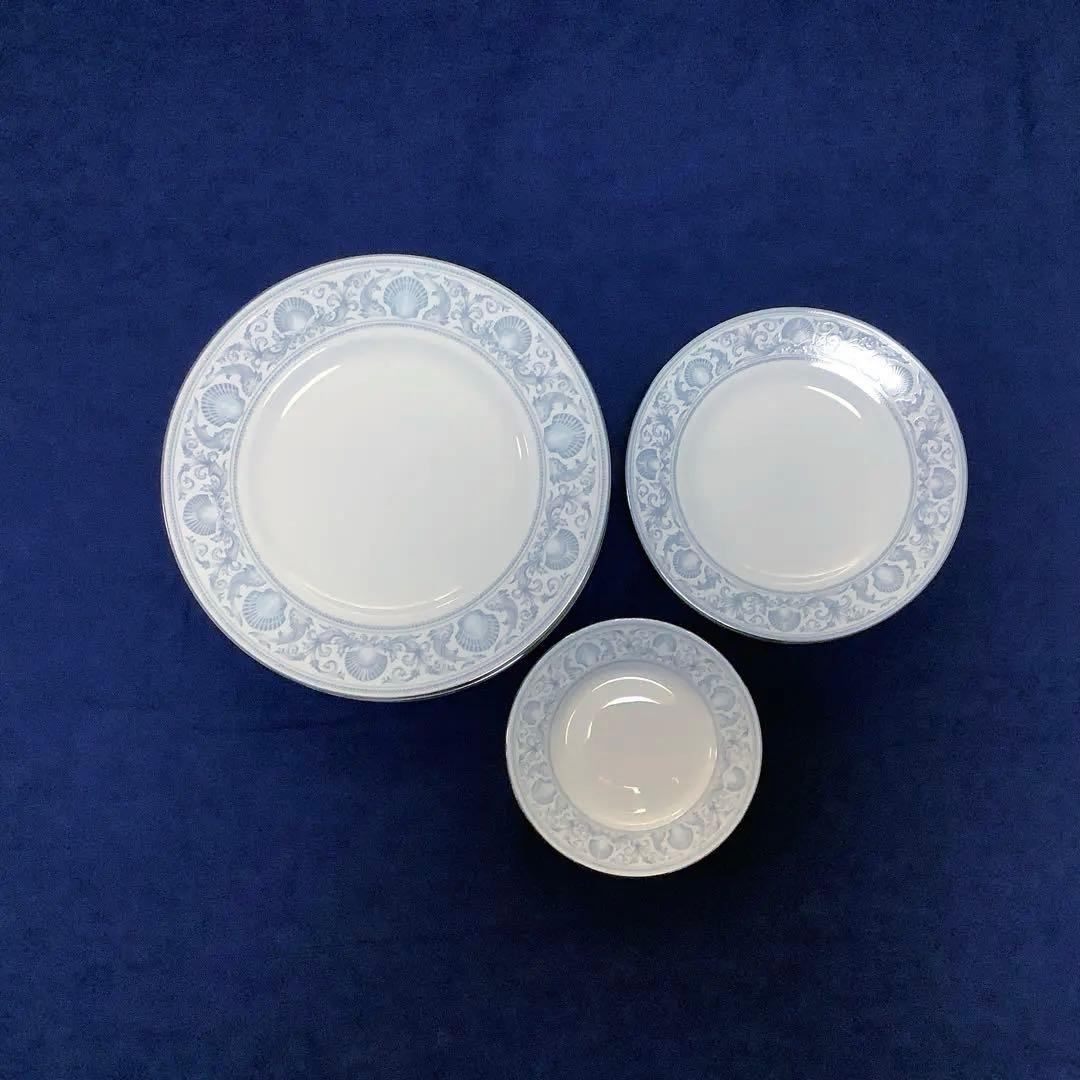Wedgewood テーブルウェア（ドルフィンWHITEシリーズ一式）