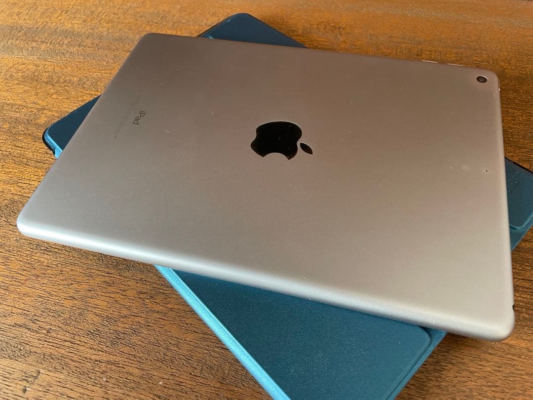 美品 iPad A1893 32GB 第6世代