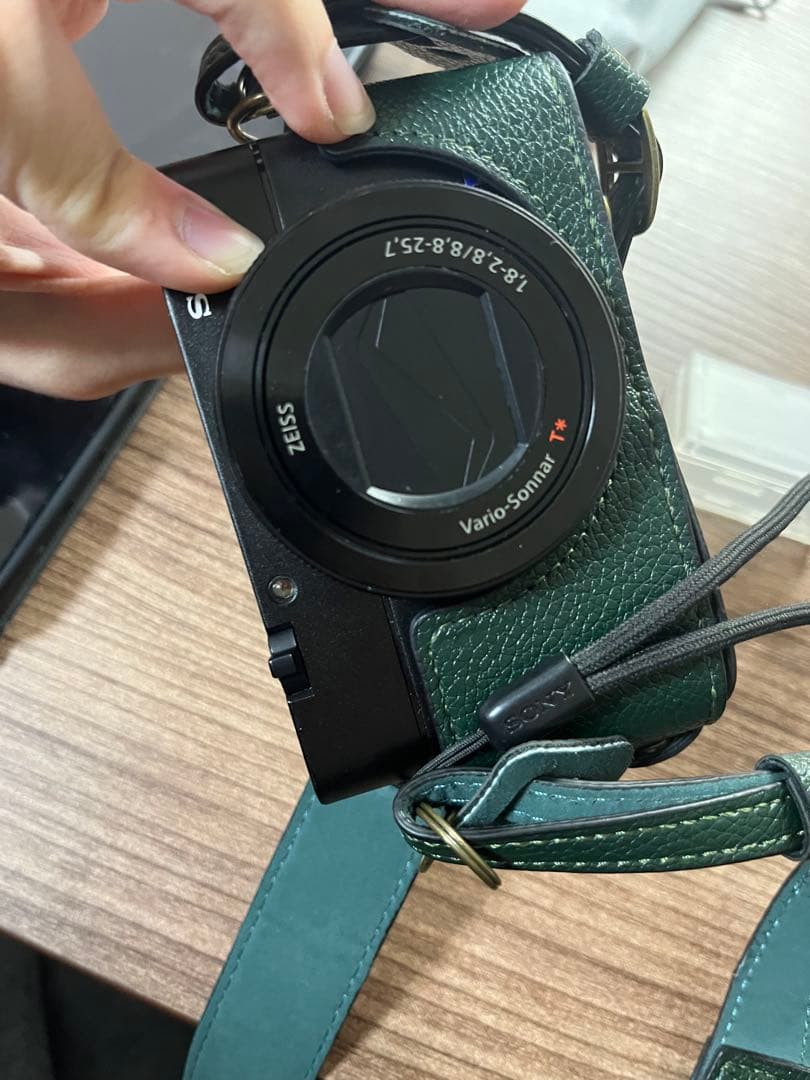 デジタルカメラ SONY RX100 5